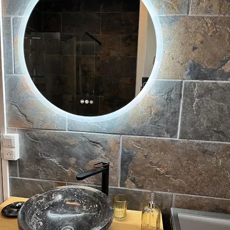 Maison Avec Piscine Chauffee, 6 Pers